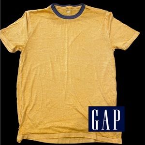 Gap T-Shirt Short Sleeve with Blue Trim Size Medium